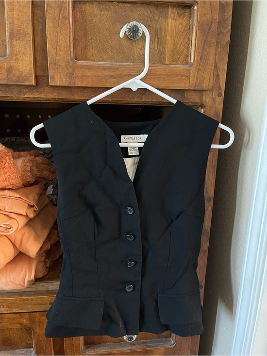 Ann Taylor Tops - Ann Taylor Black Sleeveless Button-Front Dress Vest